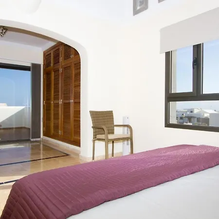 Casa George Πλάγια Μπλάνκα